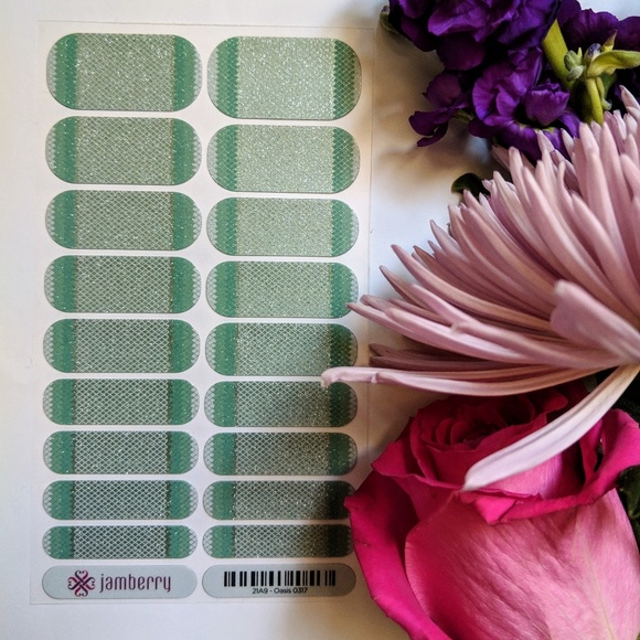 Jamberry Other - Oasis Sparkle Nail Wraps